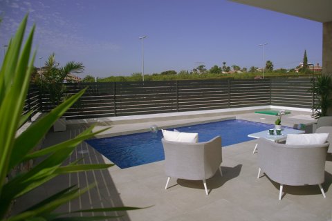 Huvila myytävänä Los Montesinos, Alicante, Espanja, 3 makuuhuonetta, 118 m2 No. 119331 - kuva 4