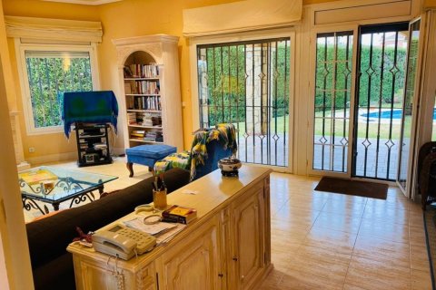 House for sale Cambrils, Tarragona, Spain 7 bedrooms, 466 sq.m. No. 21573 - photo 11