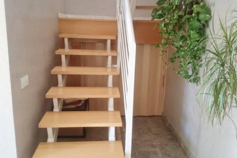 Talo myytävänä Cunit, Tarragona, Espanja, 5 makuuhuonetta, 240 m2 No. 21772 - kuva 17