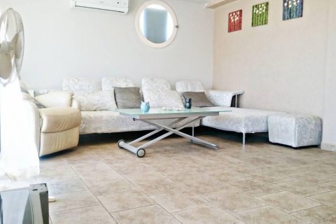Talo myytävänä Cunit, Tarragona, Espanja, 5 makuuhuonetta, 240 m2 No. 21772 - kuva 15