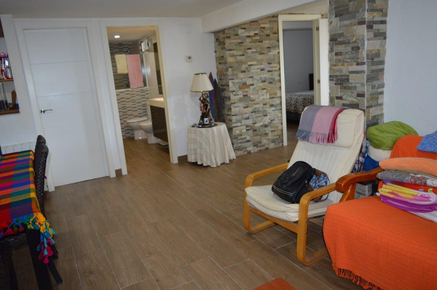 Hus i Cunit, Tarragona, Spanien 5 sovrum, 250 kvm. Nr. 22967