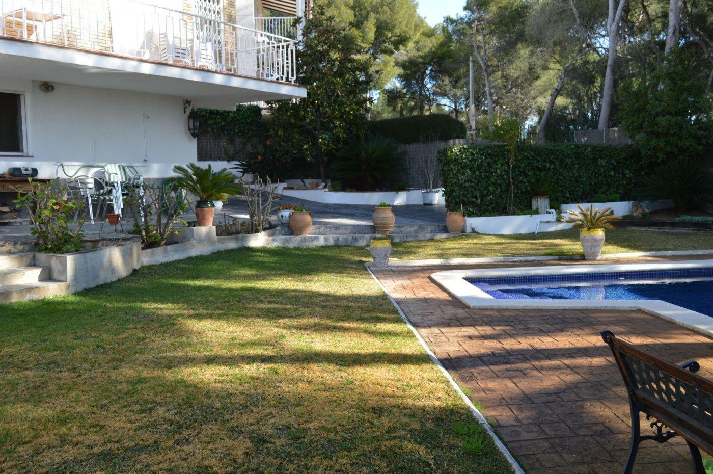 Hus i Cunit, Tarragona, Spanien 5 sovrum, 250 kvm. Nr. 22967