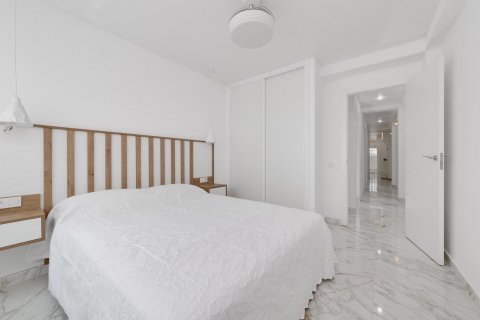 Продажа квартиры в Торревьеха, Аликанте, Испания 3 спальни, 99м2 №117733 - фото 11
