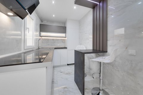 Продажа квартиры в Торревьеха, Аликанте, Испания 3 спальни, 99м2 №117733 - фото 16