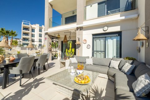 Продажа квартиры Вилламартин, Аликанте, Испания 2 спальни, 63м2 №119277 - фото 1
