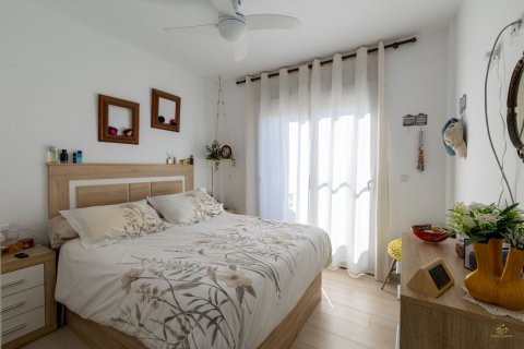Продажа квартиры Вилламартин, Аликанте, Испания 2 спальни, 63м2 №119277 - фото 13