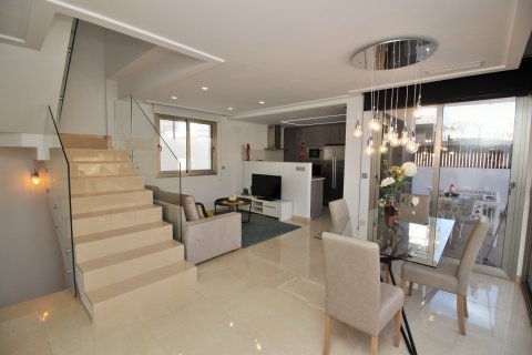 Villa en venta Villamartin, Alicante, España 5 dormitorios, 130 m2 No. 119290 - foto 5