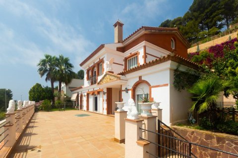 Māja pārdošanā Santa Susanna, Barcelona, Spānijā 5 istabas, 470 m2 Nr. 22921 - attēls 13