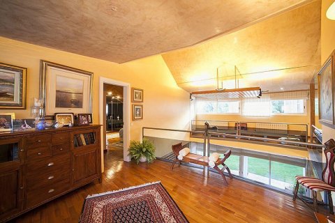 House for sale Sant Vicenc De Montalt, Barcelona, Spain 5 bedrooms, 360 sq.m. No. 22455 - photo 10