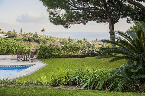 House for sale Sant Vicenc De Montalt, Barcelona, Spain 5 bedrooms, 360 sq.m. No. 22455 - photo 16