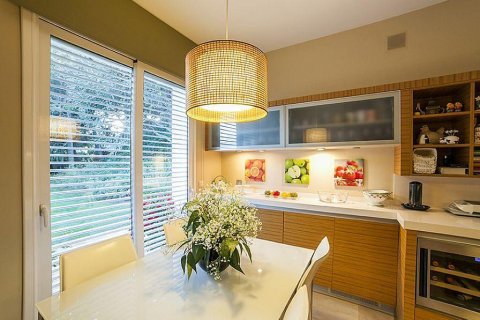 House for sale Sant Vicenc De Montalt, Barcelona, Spain 5 bedrooms, 360 sq.m. No. 22455 - photo 8