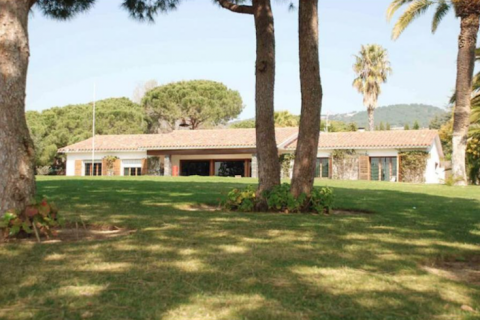 House zum Verkauf Sant Vicenc De Montalt, Barcelona, Spanien 4 Schlafzimmer, 300 m2 Nr. 22437 - Foto 1