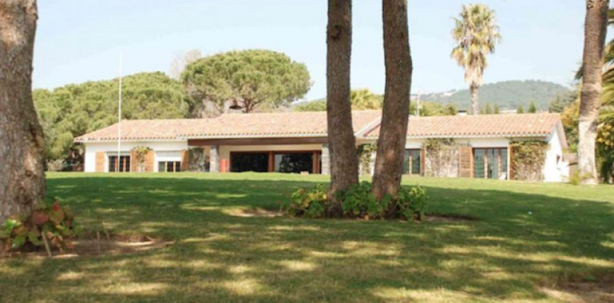 House Sant Vicenc De Montalt, Barcelona, Spanien 4 Schlafzimmer, 300 m2 Nr. 22437
