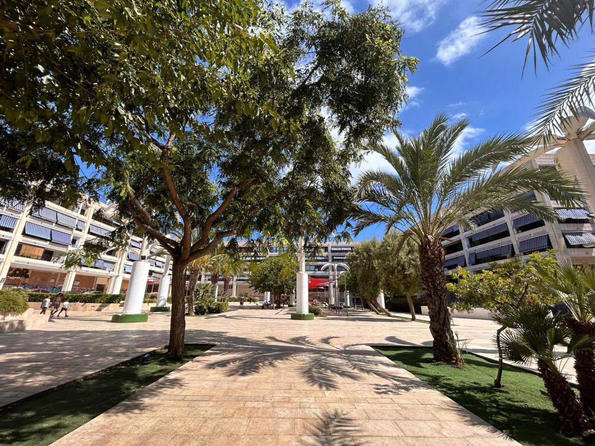 Apartment à Guardamar del Segura, Alicante, Espagne 2 chambres, 64 m2 No. 113096