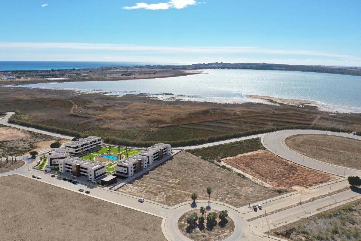 Apartment à Guardamar del Segura, Alicante, Espagne 2 chambres, 64 m2 No. 113096
