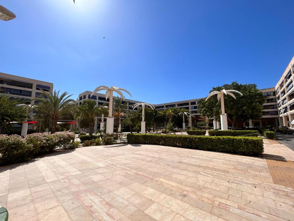 Apartment à Guardamar del Segura, Alicante, Espagne 2 chambres, 64 m2 No. 113096
