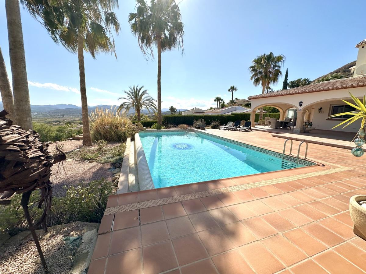 Villa en Jávea, Alicante, España 6 dormitorios, 350 m2 No. 113094