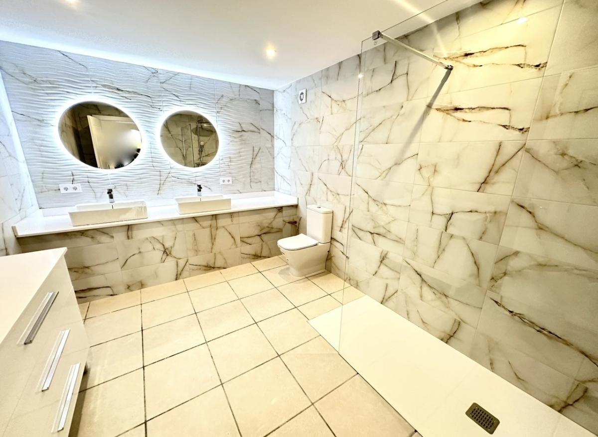 Villa en Jávea, Alicante, España 6 dormitorios, 350 m2 No. 113094