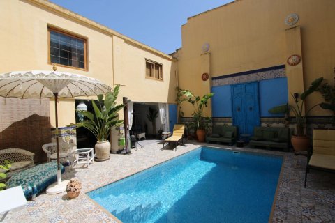 Townhouse for sale Sanet Y Negrals, Alicante, Spain 8 bedrooms,  No. 113095 - photo 4