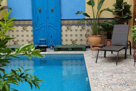 Townhouse for sale Sanet Y Negrals, Alicante, Spain 8 bedrooms,  No. 113095 - photo 1