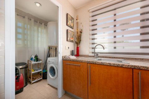 Apartment for sale Cadiz, Spain 3 bedrooms, 100 sq.m. No. 109518 - photo 20