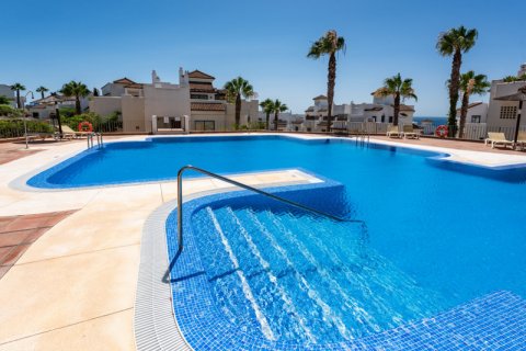 Apartment for sale Cadiz, Spain 3 bedrooms, 100 sq.m. No. 109518 - photo 19