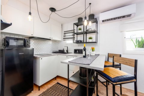 Продажа квартиры Эстепона, Малага, Испания 2 спальни, 44м2 №109517 - фото 2