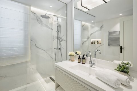 Villa zum Verkauf Nueva Andalucia, Malaga, Spanien 5 Schlafzimmer, 490 m2 Nr. 109511 - Foto 8