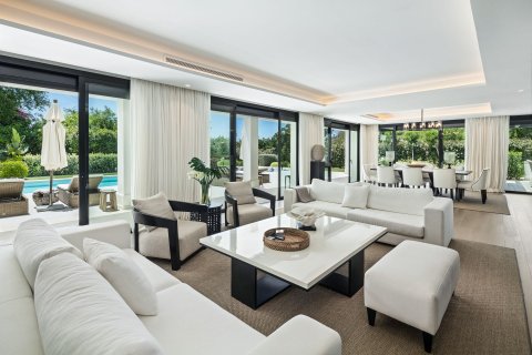 Villa zum Verkauf Nueva Andalucia, Malaga, Spanien 5 Schlafzimmer, 490 m2 Nr. 109511 - Foto 2