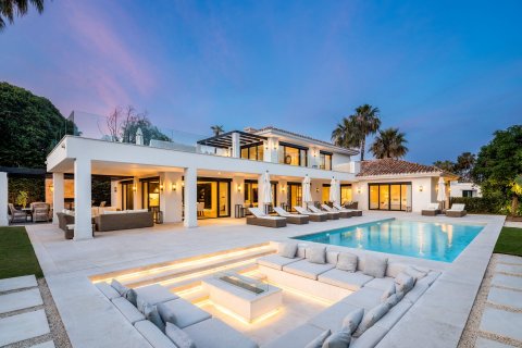 Villa zum Verkauf Nueva Andalucia, Malaga, Spanien 5 Schlafzimmer, 490 m2 Nr. 109511 - Foto 1
