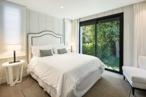 Villa zum Verkauf Nueva Andalucia, Malaga, Spanien 5 Schlafzimmer, 490 m2 Nr. 109511 - Foto 4