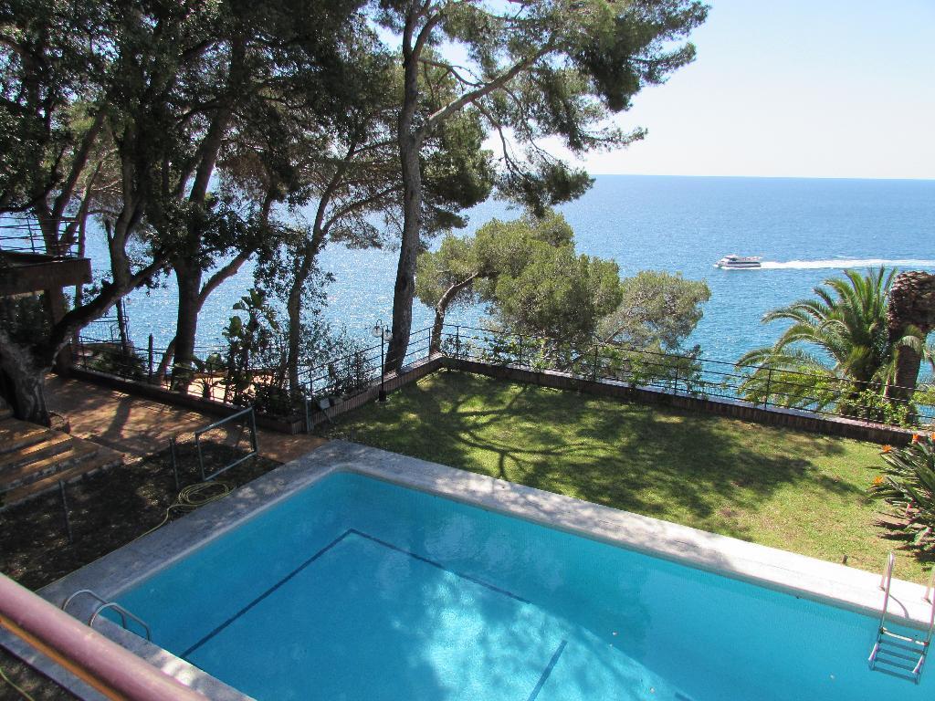 Casa a Blanes, Girona, Spagna 8 camere da letto, 658 mq. N° 23041