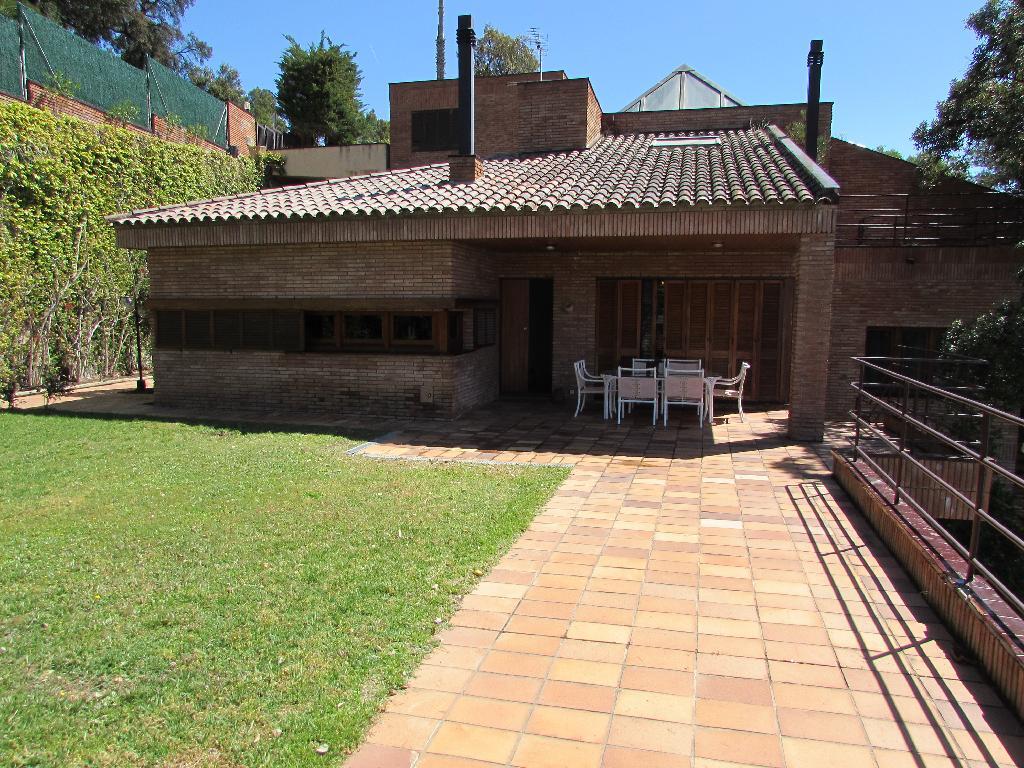 Casa a Blanes, Girona, Spagna 8 camere da letto, 658 mq. N° 23041