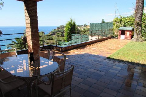 Casa in vendita Blanes, Girona, Spagna 8 camere da letto, 658 mq. N° 23041 - foto 15