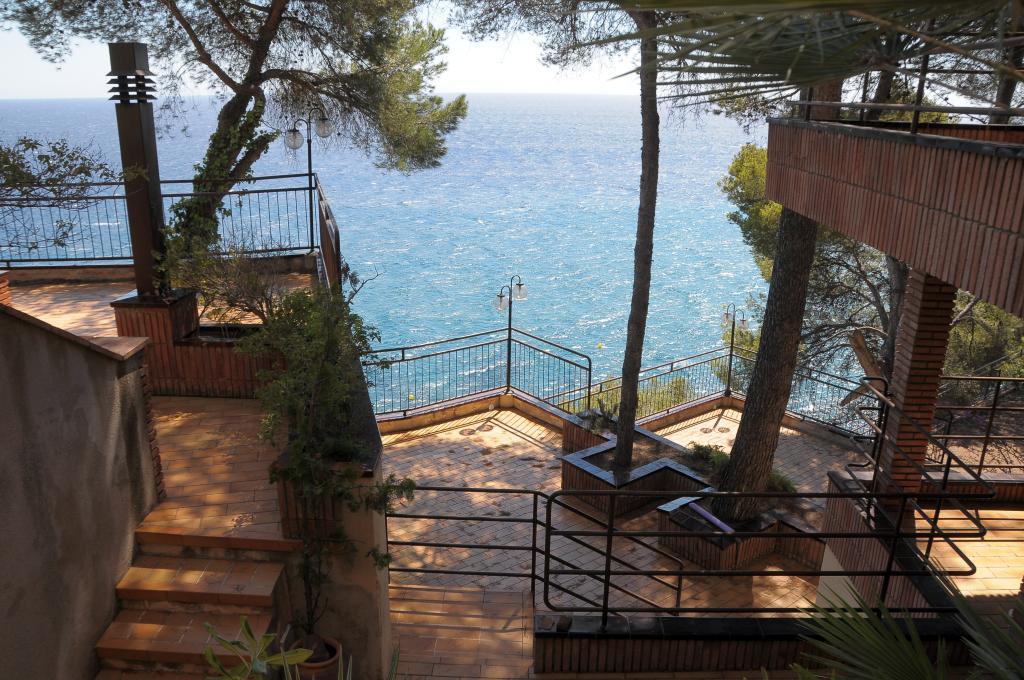 Casa a Blanes, Girona, Spagna 8 camere da letto, 658 mq. N° 23041