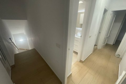 Villa à vendre Alicante, Espagne, 5 chambres, 120 m2 No. 116069 - photo 23