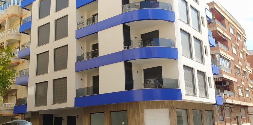 Apartamento Torrevieja, Alicante, España 2 dormitorios, 88 m2 No. 116062