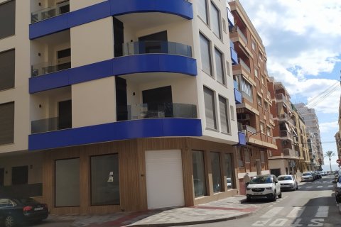 Apartamento en venta Torrevieja, Alicante, España 2 dormitorios, 88 m2 No. 116062 - foto 6