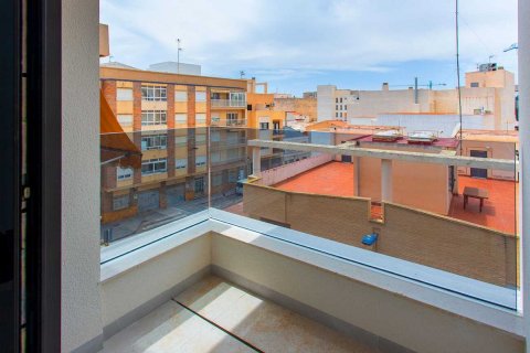 Apartamento en venta Torrevieja, Alicante, España 2 dormitorios, 88 m2 No. 116062 - foto 16