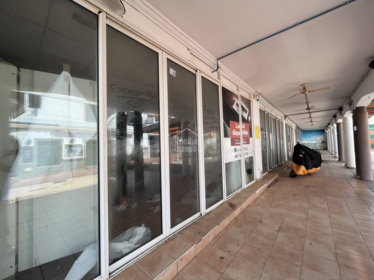 Bar/ristorante a Cala'n Bosch, Menorca, Spagna 403 mq. N° 84484