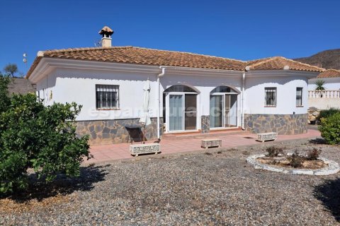 Villa till salu Arboleas, Almeria, Spanien 3 sovrum, 609 kvm. Nr. 113643 - foto 1