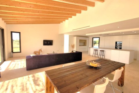 Finca till salu Campos, Mallorca, Spanien 4 sovrum, 340 kvm. Nr. 111895 - foto 27