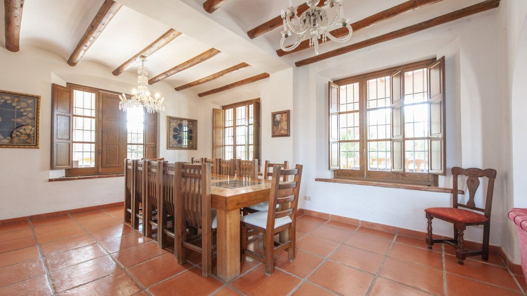 Huvila Sevilla, Seville, Espanja 6 makuuhuonetta, 798 m2 No. 100392