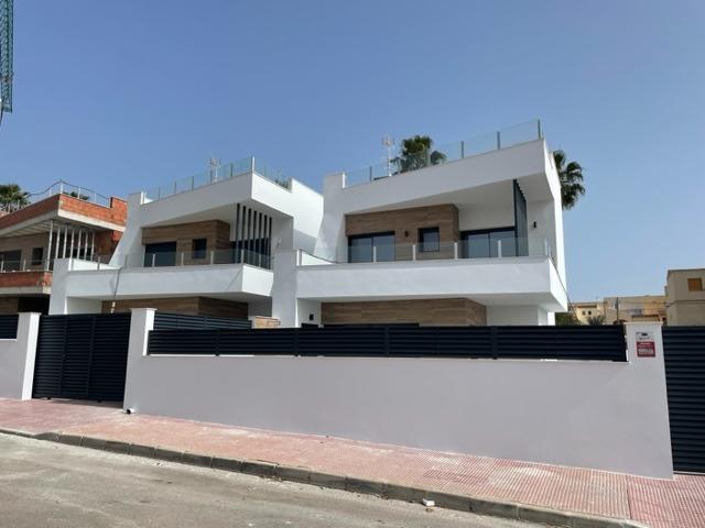 Villa en San Miguel de Salinas, Alicante, España 3 dormitorios, 154 m2 No. 95969