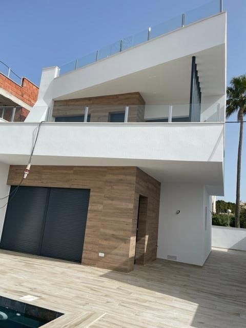 Villa en San Miguel de Salinas, Alicante, España 3 dormitorios, 154 m2 No. 95969