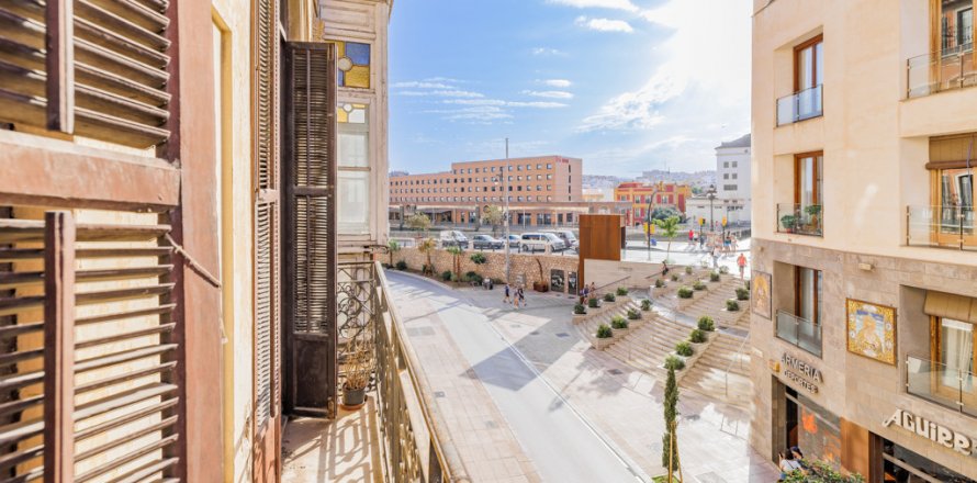 Apartamento Málaga, España 3 dormitorios, 149 m2 No. 107450