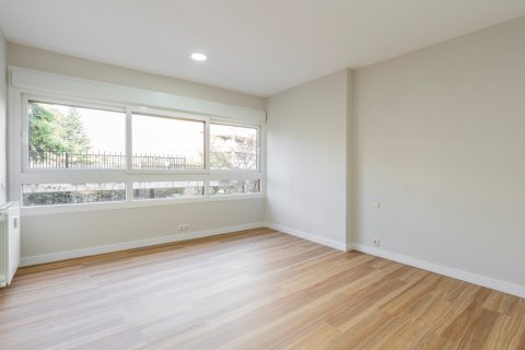 Apartament Alcobendas, Madrid, Hiszpania 5 sypialni, 250 mkw. nr 107454 – zdjęcie 27