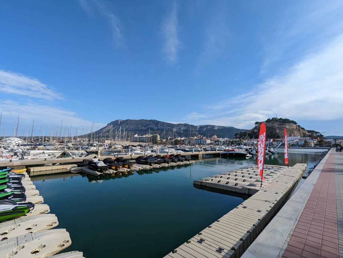 Villa in Denia, Alicante, Spanien 3 Schlafzimmer, 382 m2 Nr. 90051