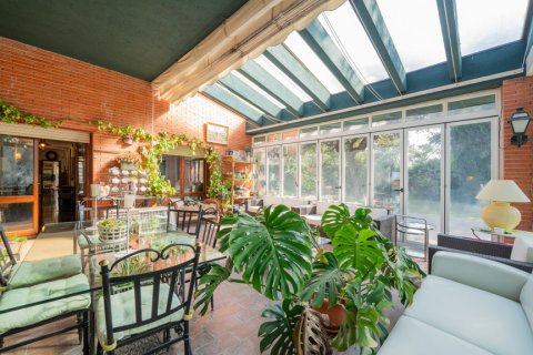 Villa for sale Madrid, Spain 6 bedrooms, 653 sq.m. No. 107813 - photo 24