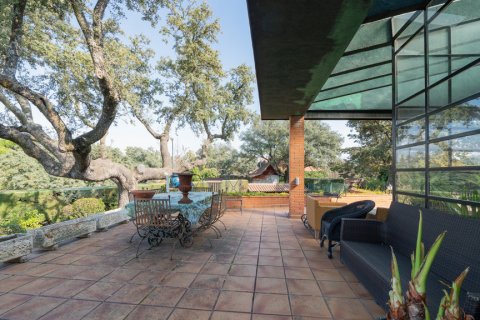 Villa for sale Madrid, Spain 6 bedrooms, 653 sq.m. No. 107813 - photo 6